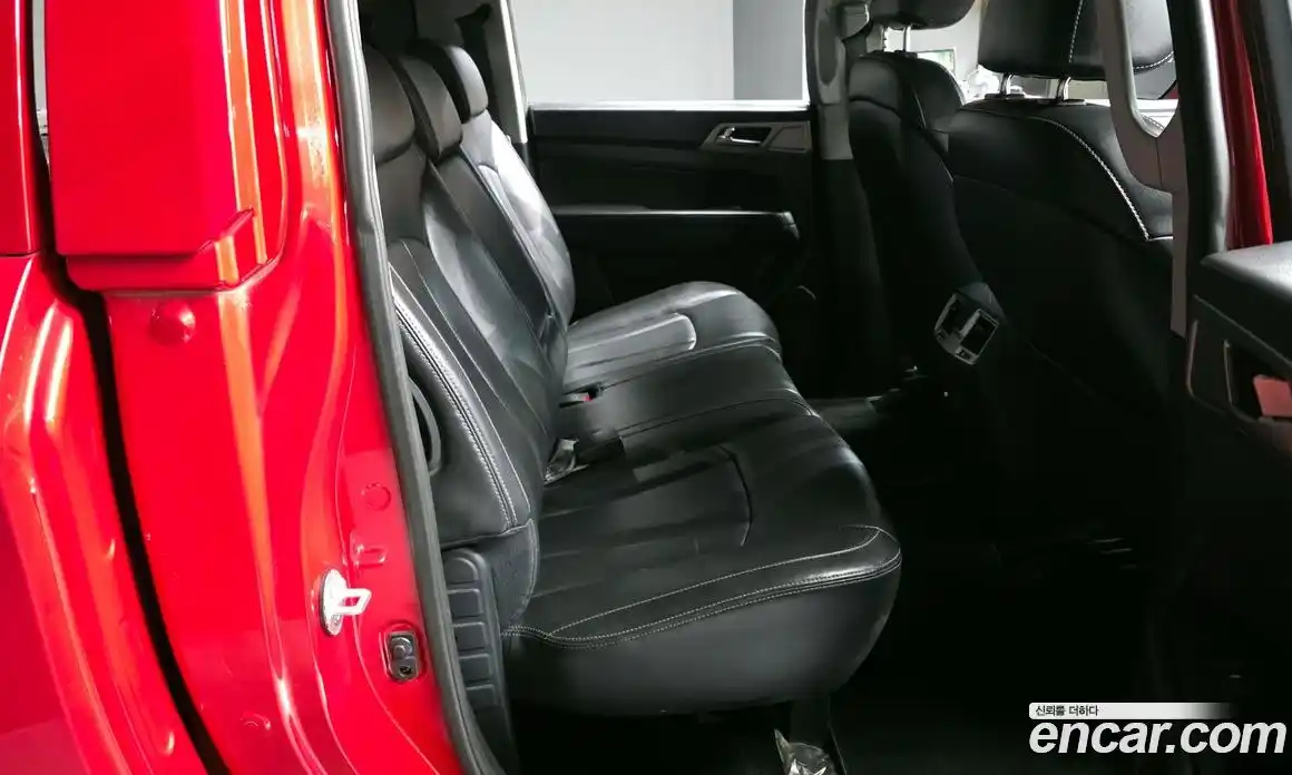 SsangYong Rexton 2018 2.2 Автомат в Москве № 1289531, фото 12