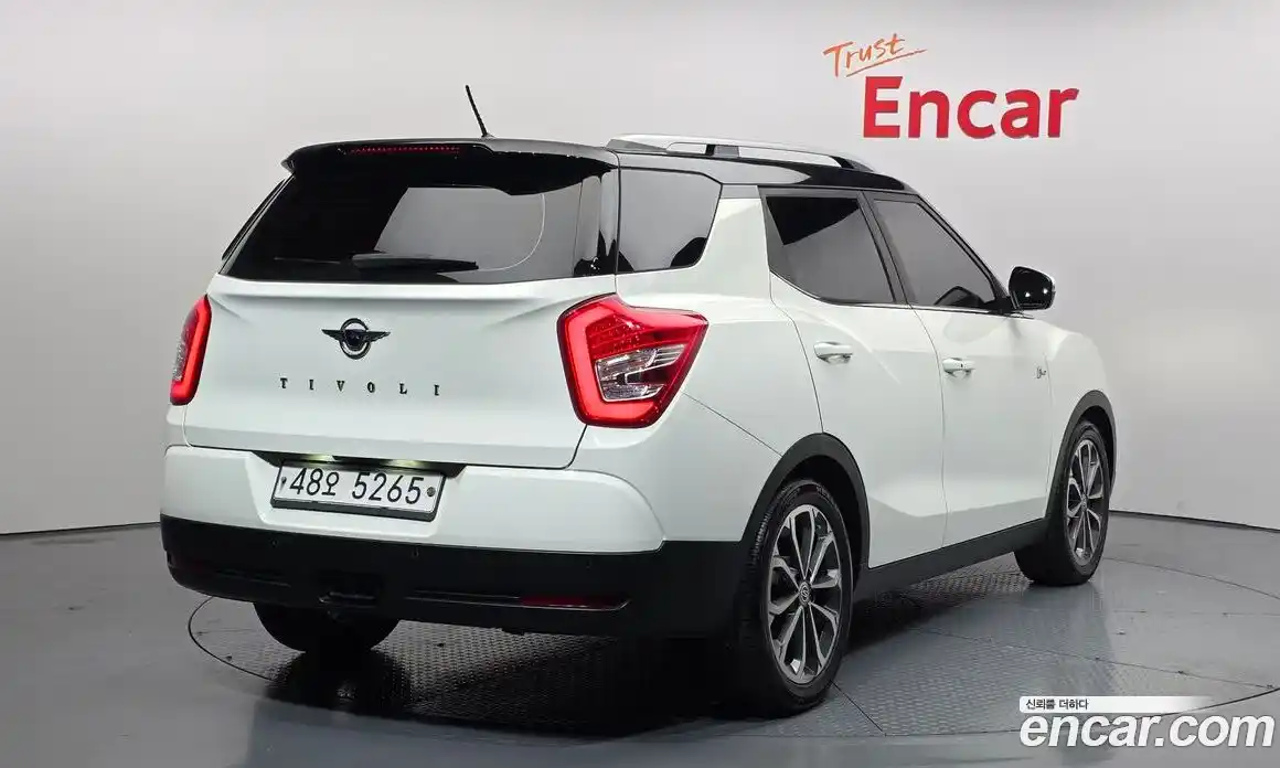 SsangYong TIBOLI 2016 1.6 Автомат в Москве № 1289615, фото 2