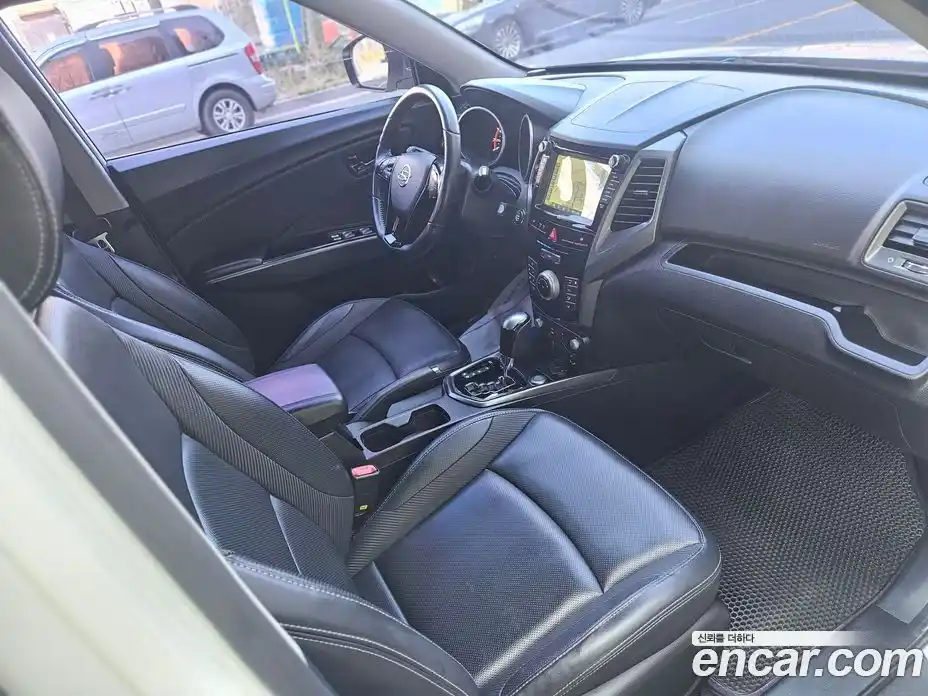 SsangYong TIBOLI 2017 1.6 Автомат в Москве № 1289791, фото 9