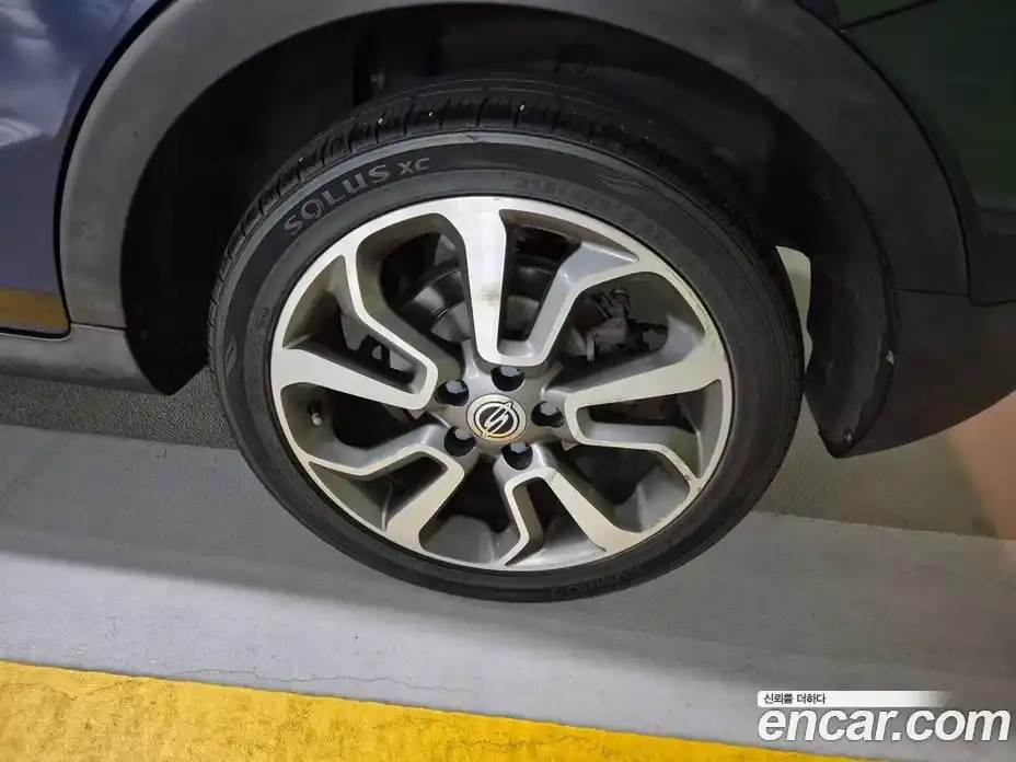 SsangYong TIBOLI 2015 1.6 Автомат в Москве № 1289815, фото 5