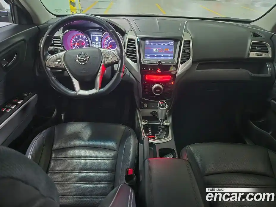 SsangYong TIBOLI 2015 1.6 Автомат в Москве № 1289815, фото 7