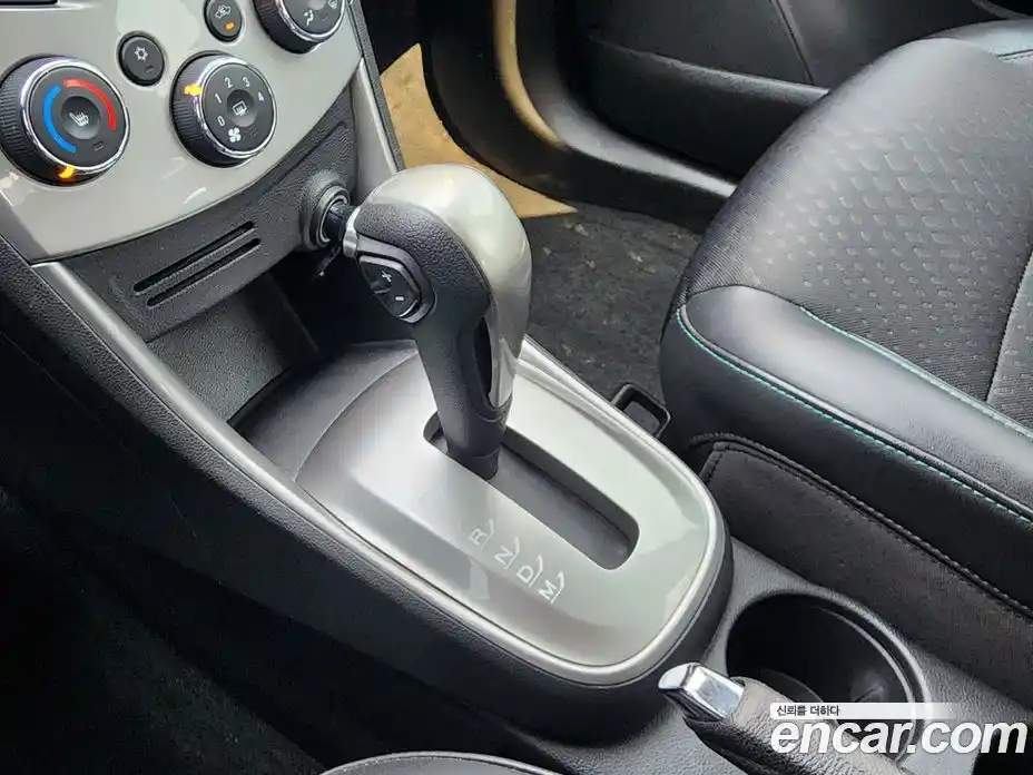 Chevrolet Trax 2014 1.4 Автомат в Москве № 1290145, фото 11