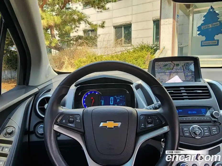 Chevrolet Trax 2014 1.4 Автомат в Москве № 1290145, фото 8