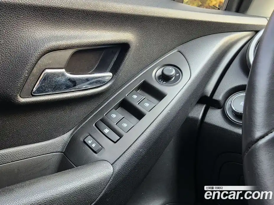 Chevrolet Trax 2014 1.4 Автомат в Москве № 1290145, фото 10