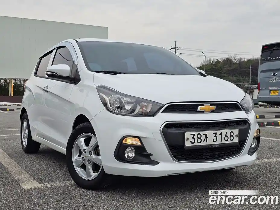 Chevrolet Spark 2018 1.0 Автомат в Москве № 1290180, фото 1