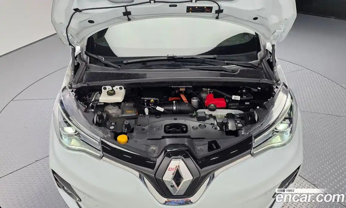 Renault Zoe 2021 0.2 гидро в Москве № 1290328, фото 6