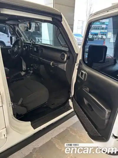Jeep Wrangler 2020 2.0 гидро в Москве № 1291451, миниатюра 7