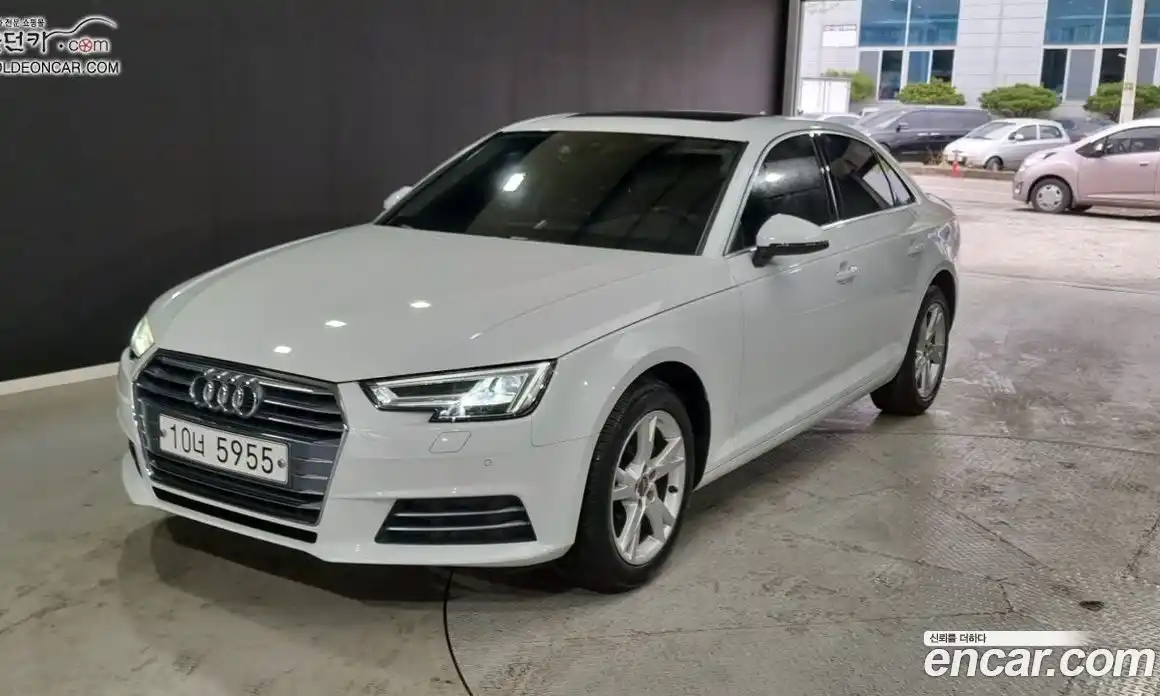 Audi A4 2018 2.0 гидро в Москве № 1292108, фото 1