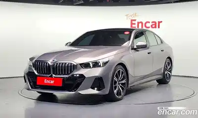 BMW 5-Series 530i xDrive M Sport