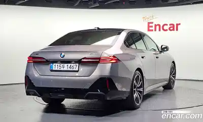 BMW 5-Series 2025 2.0 Автомат в Москве № 1292163, миниатюра 2