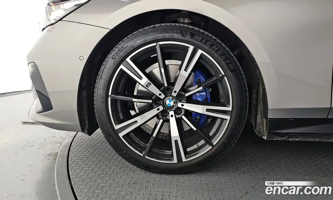 BMW 5-Series 2025 2.0 Автомат в Москве № 1292163, фото 5