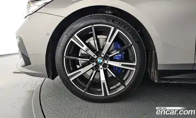 BMW 5-Series 2025 2.0 Автомат в Москве № 1292163, миниатюра 5