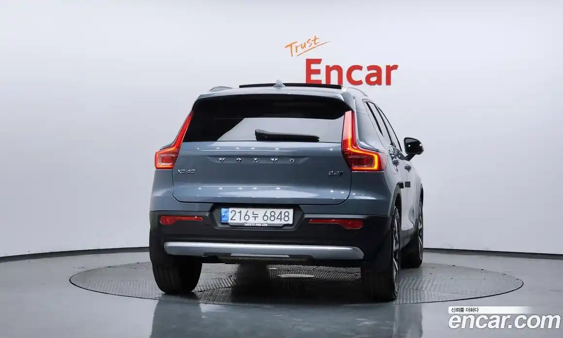 Volvo XC40 2023 2.0 гидро в Москве № 1292248, фото 4