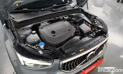Volvo XC40 2023 2.0 гидро в Москве № 1292248, миниатюра 6