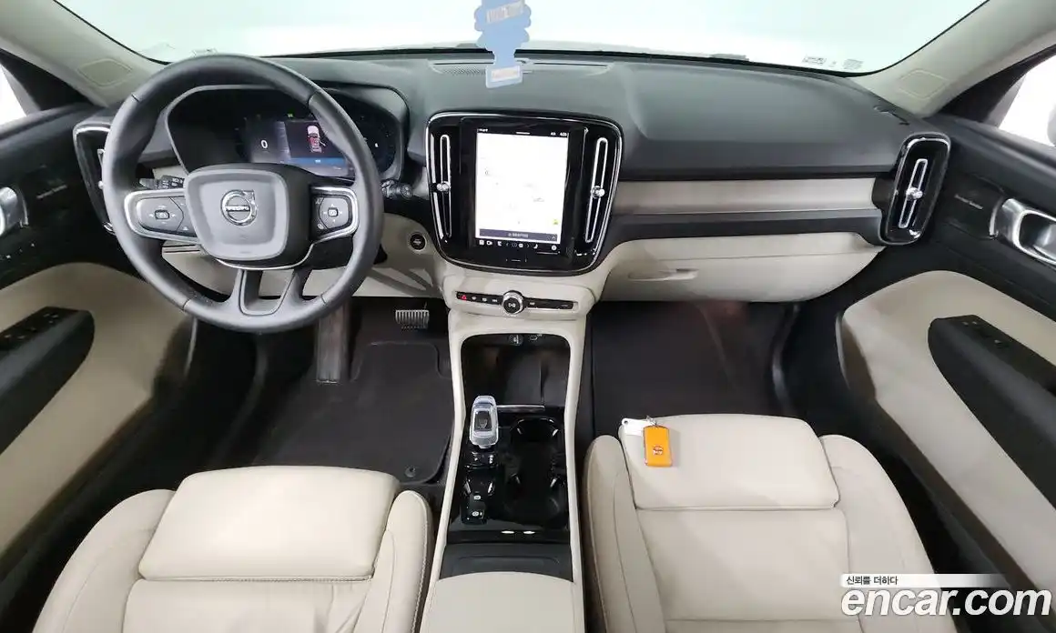 Volvo XC40 2023 2.0 гидро в Москве № 1292248, фото 7