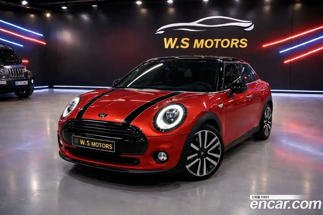 Mini Cooper 2020 1.5 гидро в Москве № 1293289, фото 1