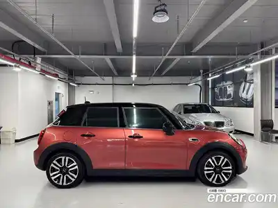 Mini Cooper 2020 1.5 гидро в Москве № 1293289, миниатюра 5
