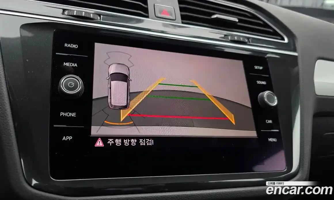 Volkswagen Tiguan 2018 2.0 гидро в Москве № 1293874, фото 16
