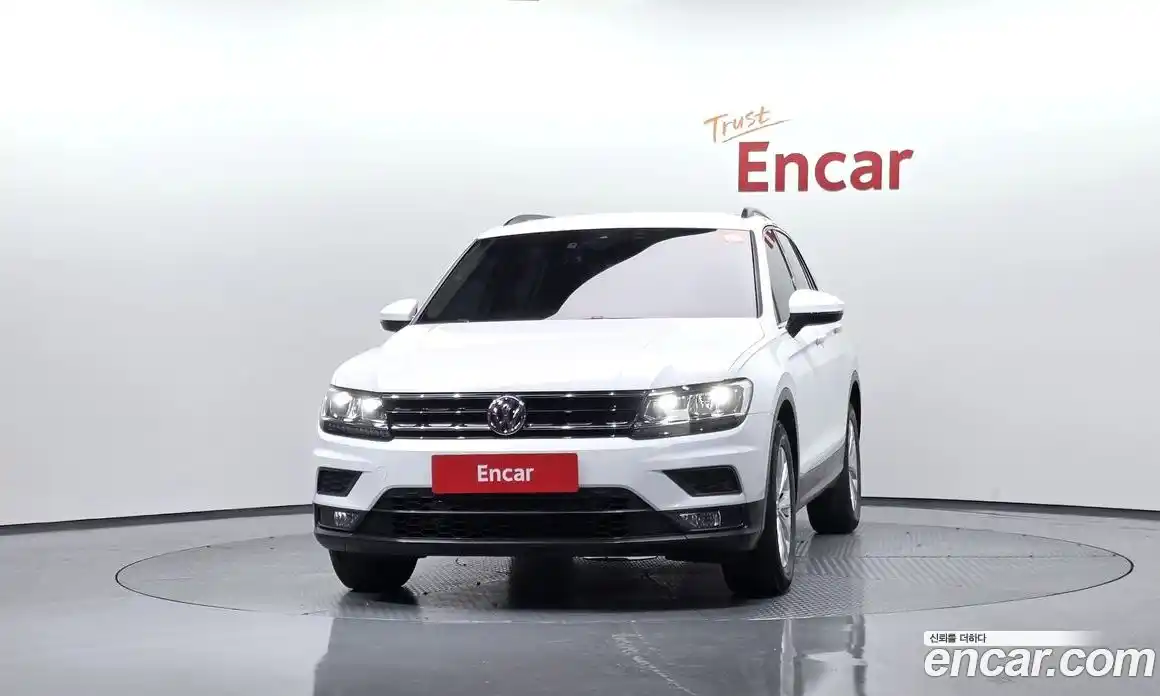 Volkswagen Tiguan 2018 2.0 гидро в Москве № 1293874, фото 3