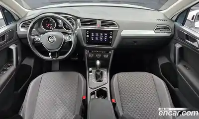 Volkswagen Tiguan 2018 2.0 гидро в Москве № 1293874, миниатюра 7