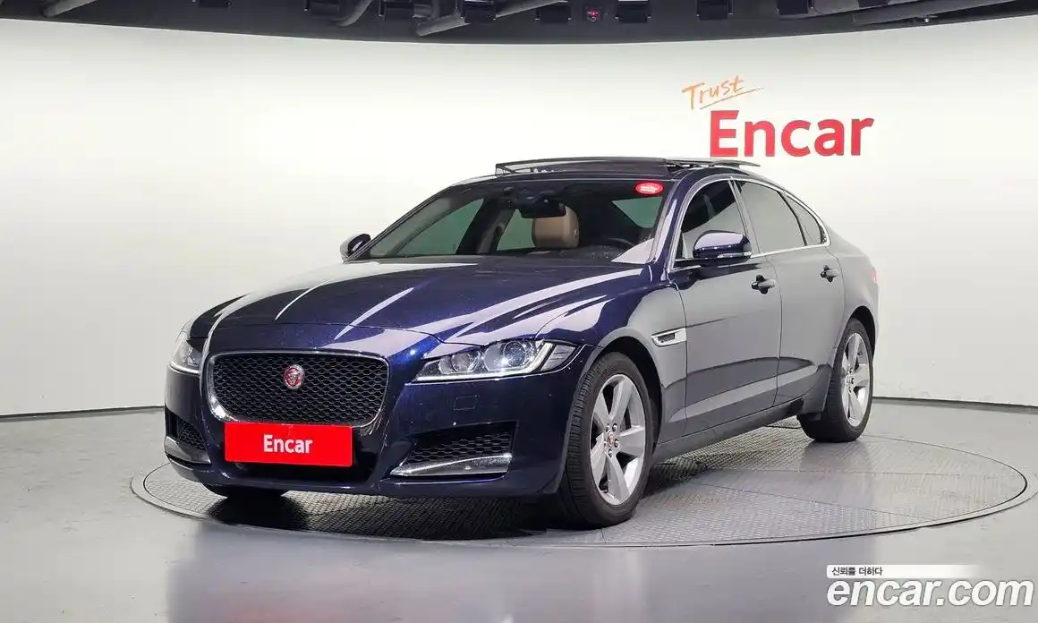 Jaguar XF 2018 2.0 гидро в Москве № 1295098, фото 1