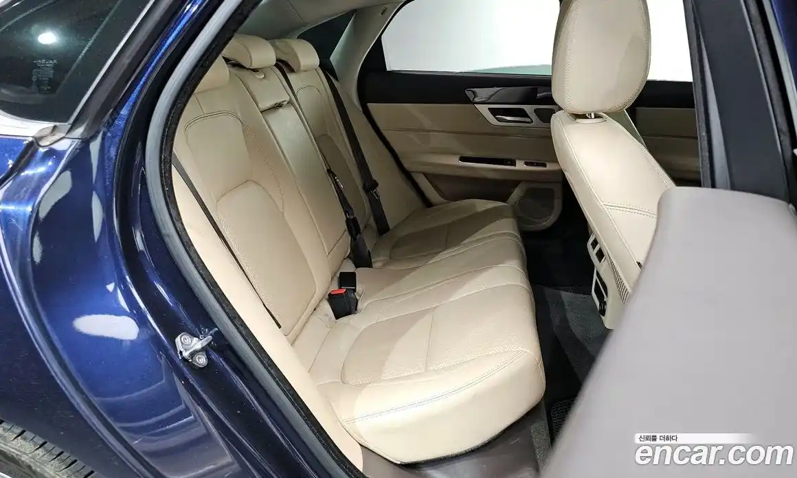 Jaguar XF 2018 2.0 гидро в Москве № 1295098, фото 12