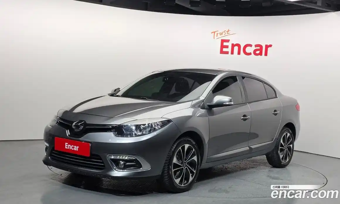Renault SM3 2015 1.6 гидро в Москве № 148097, фото 1