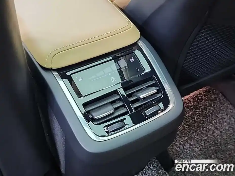 Volvo XC60 2021 2.0 гидро в Москве № 164827, фото 13