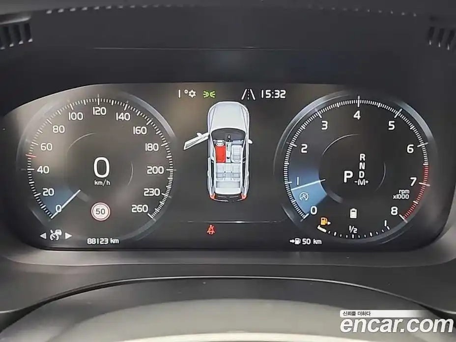 Volvo XC60 2021 2.0 гидро в Москве № 164827, фото 6