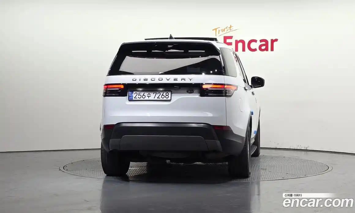 Land Rover Discovery 2018 2.0 гидро в Москве № 166364, фото 4