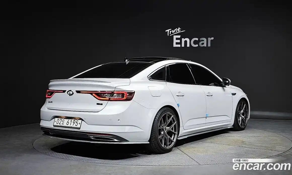 Renault SM6 2018 1.6 гидро в Москве № 183866, фото 2
