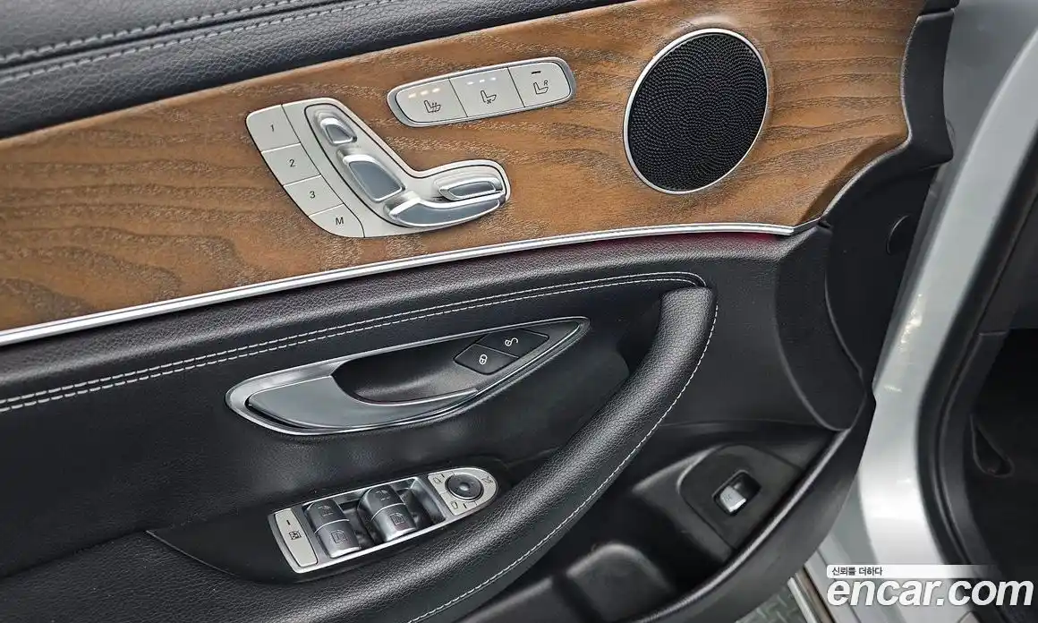 Mercedes-Benz E-Class 2017 2.0 гидро в Москве № 194991, фото 17
