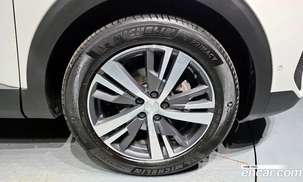 Peugeot 3008 2024 1.2 гидро в Москве № 256228, фото 5