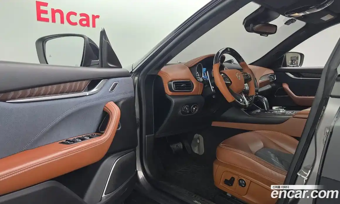 Maserati Levante 2019 3.0 гидро в Москве № 282847, фото 12