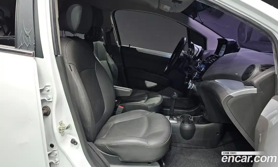 Chevrolet Spark 2014 1.0 гидро в Москве № 38935, фото 10