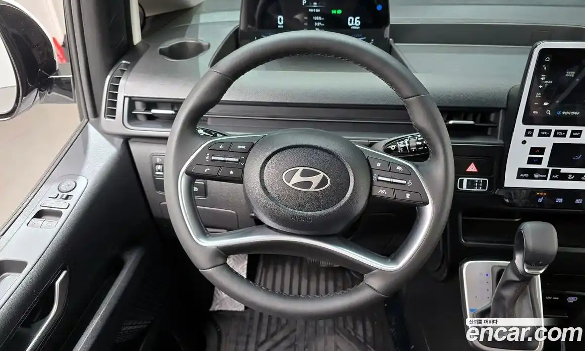 Hyundai Staria 2025 3.5 гидро в Москве № 7519, фото 13