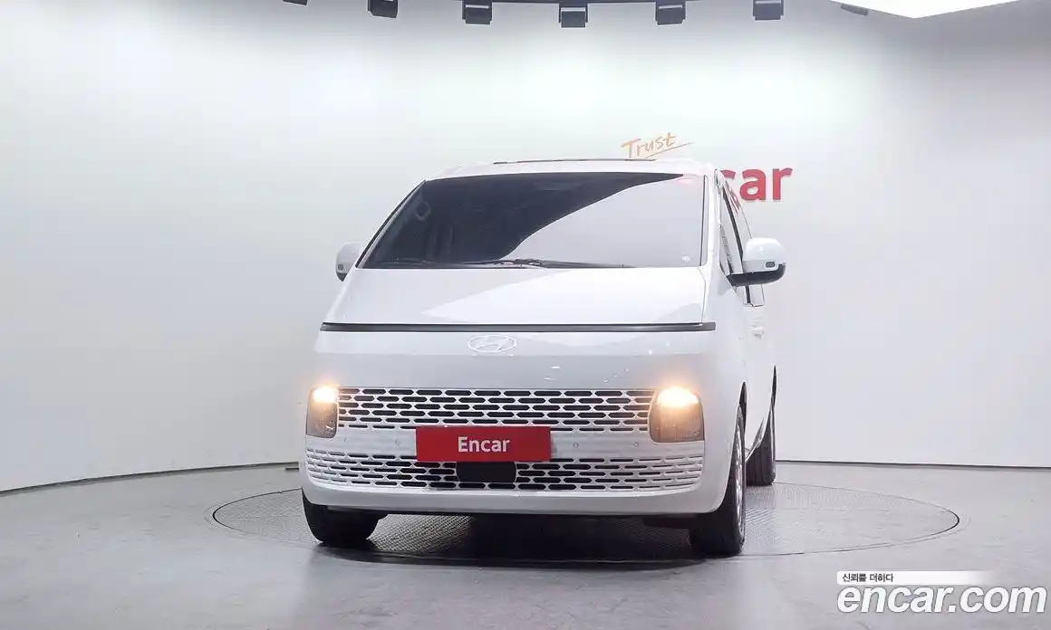 Hyundai Staria 2025 3.5 гидро в Москве № 7519, фото 3