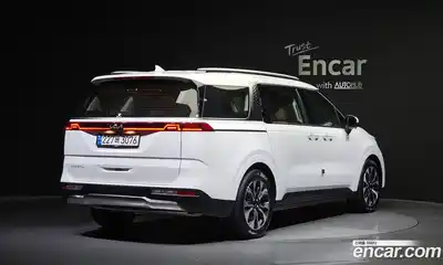 Kia Canival 2023 2.2 гидро в Москве № 121182, миниатюра 2