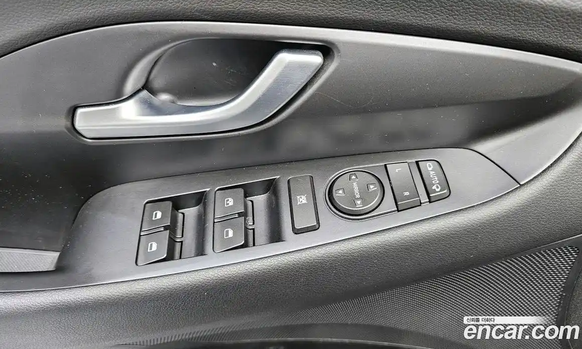Hyundai i30 2018 1.6 гидро в Москве № 1244756, фото 14