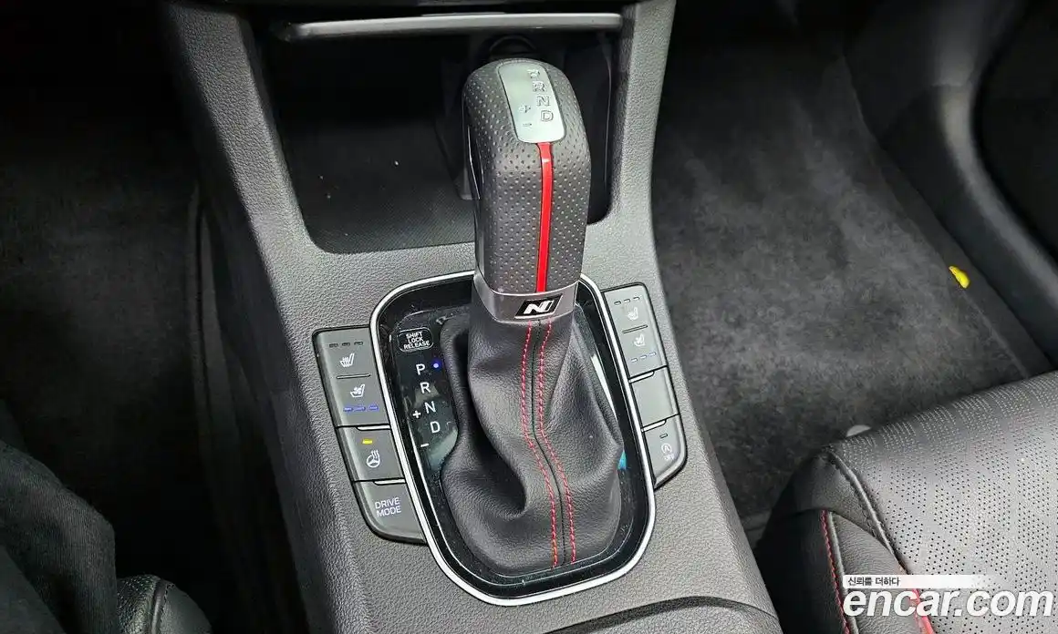 Hyundai i30 2018 1.6 гидро в Москве № 1244756, фото 9