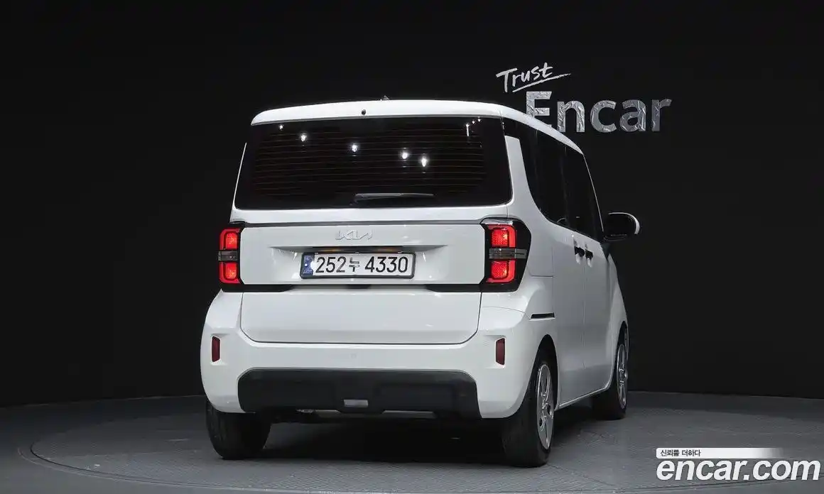 Kia Ray 2024 1.0 Автомат в Москве № 1244984, фото 4