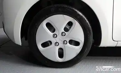 Kia Ray 2024 1.0 Автомат в Москве № 1244984, миниатюра 5