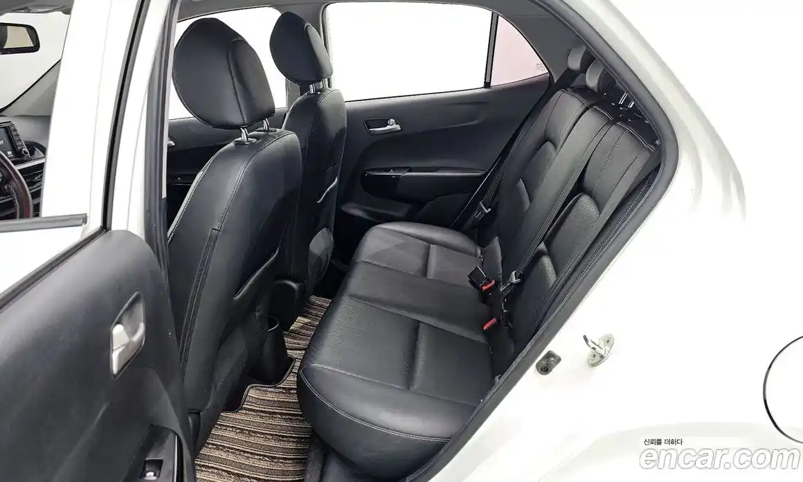 Kia Morning 2019 1.0 Автомат в Москве № 1245149, фото 12