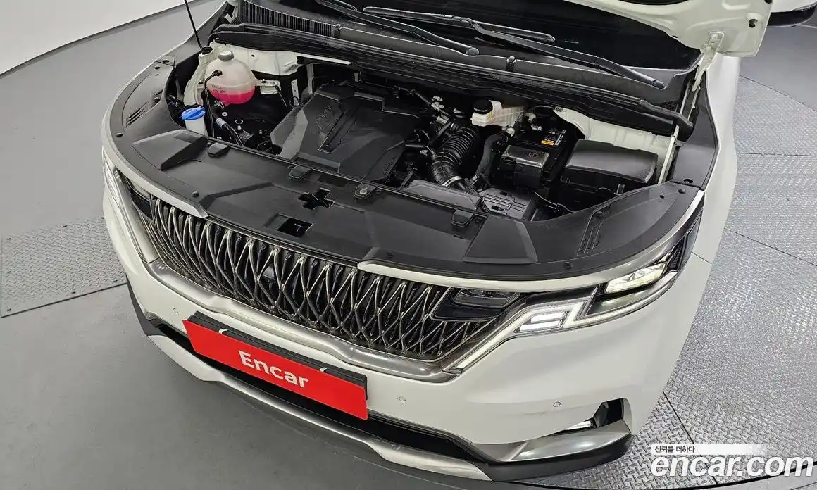 Kia Canival 2023 3.5 гидро в Москве № 1245282, фото 6
