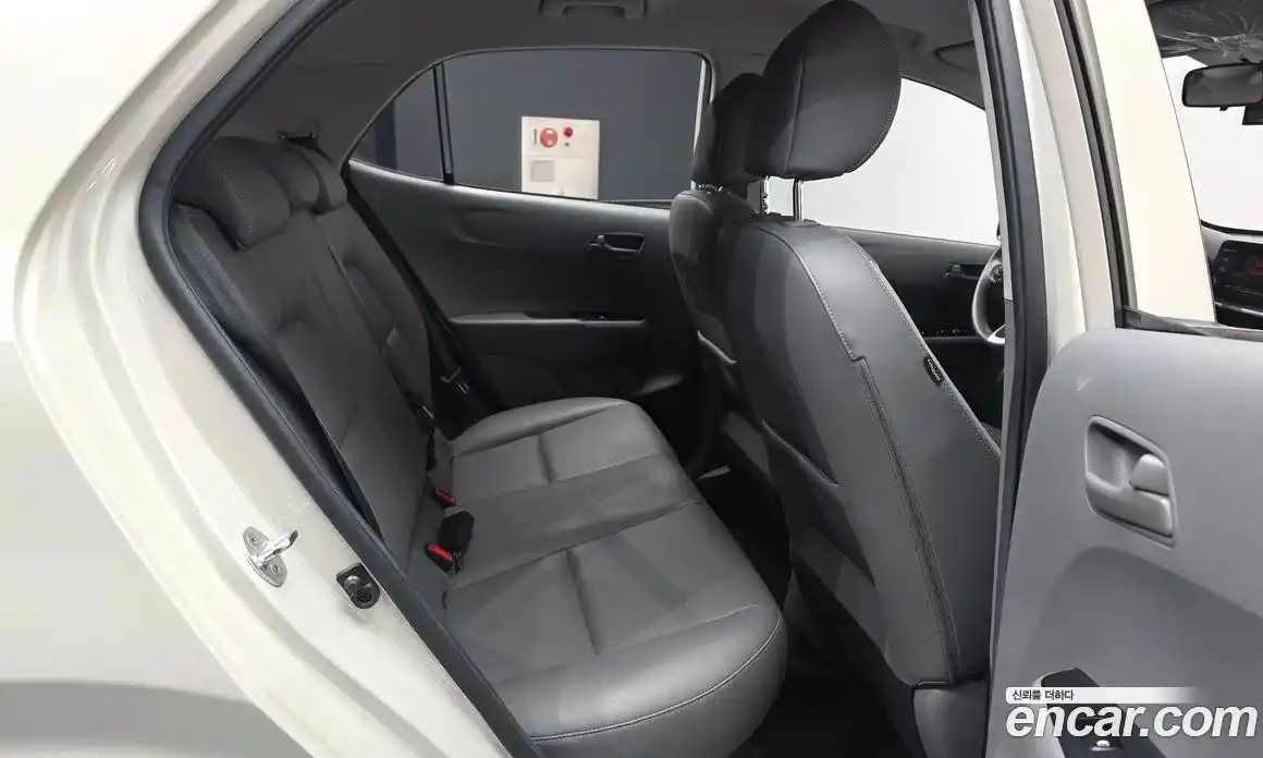 Kia Morning 2018 1.0 Автомат в Москве № 1245294, фото 12