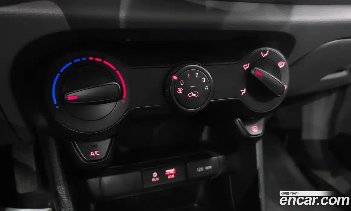 Kia Morning 2018 1.0 Автомат в Москве № 1245294, фото 15