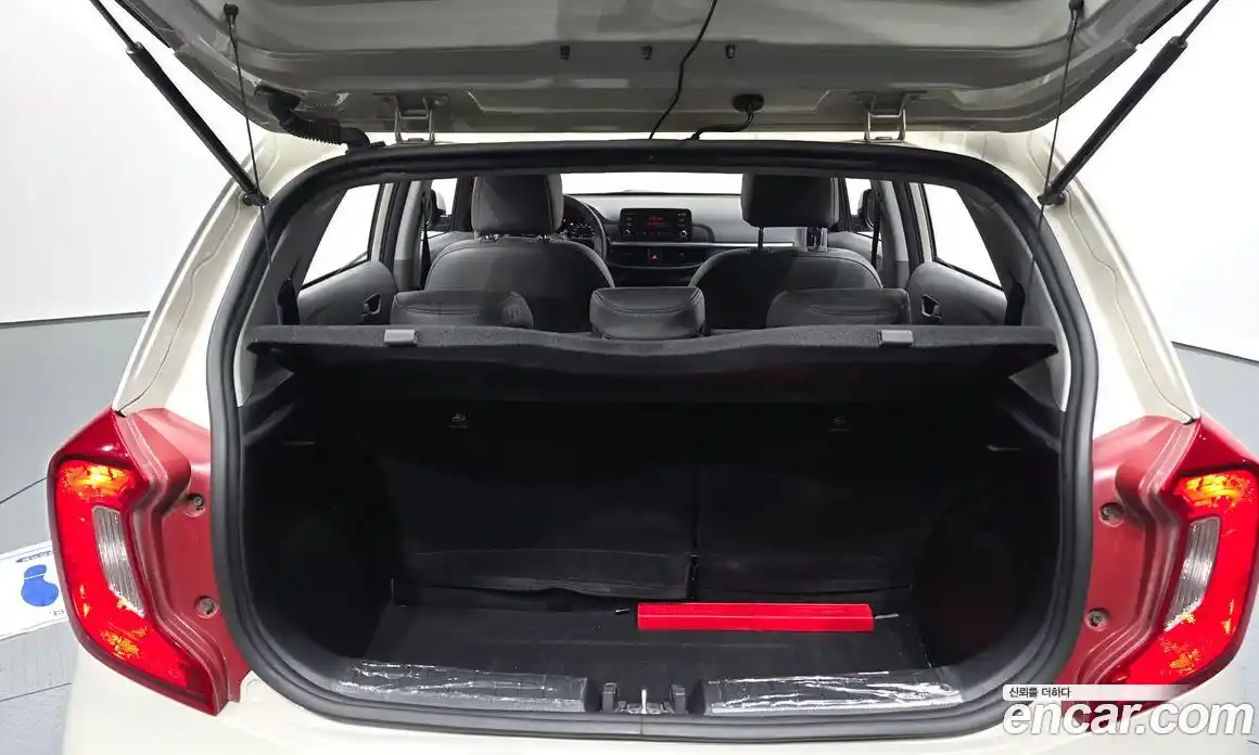 Kia Morning 2018 1.0 Автомат в Москве № 1245294, фото 20