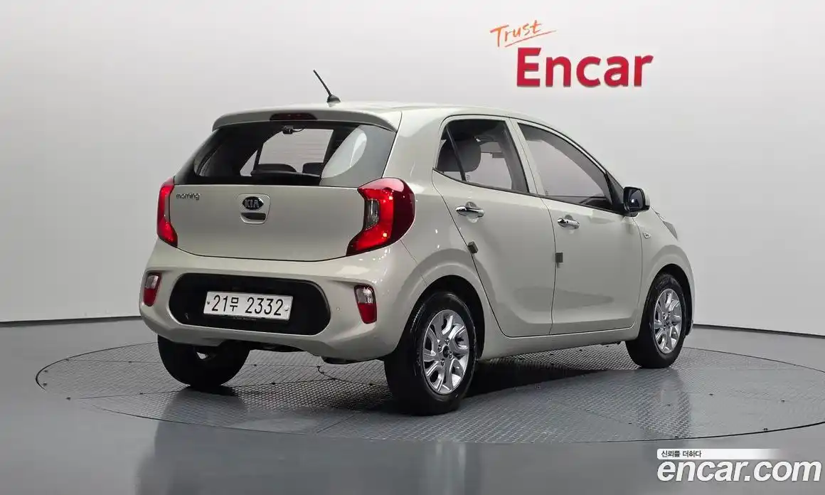 Kia Morning 2018 1.0 Автомат в Москве № 1245294, фото 2