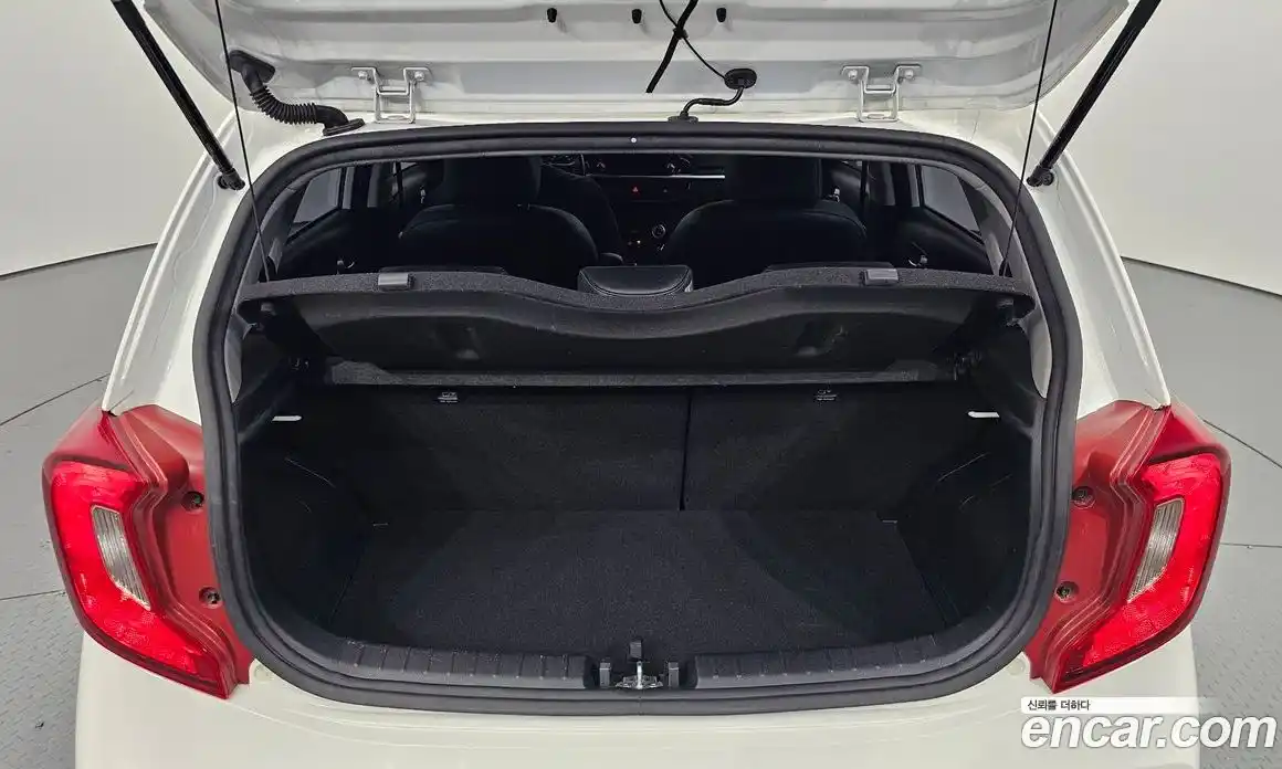 Kia Morning 2019 1.0 Автомат в Москве № 1245354, фото 20