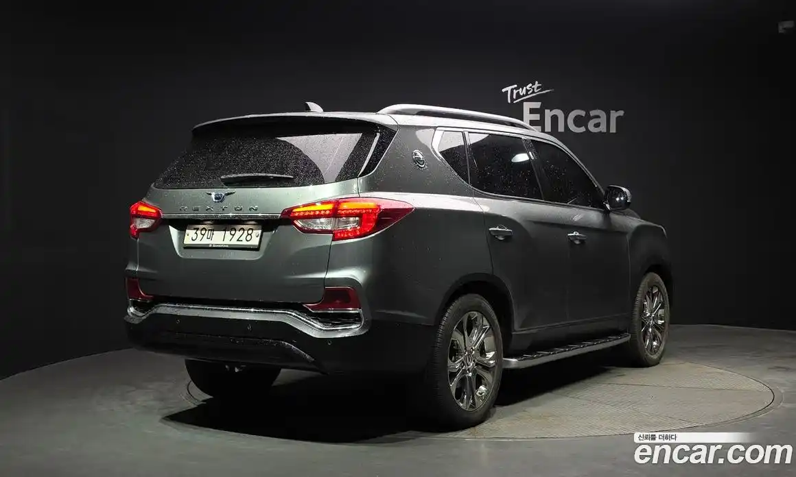SsangYong Rexton 2018 2.2 Автомат в Москве № 1245731, фото 2